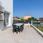 8 Pers Climatisee Avec Terrasse Proche Casa vacanze *