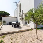 8 Pers Climatisee Avec Terrasse Proche Semesterbostad *