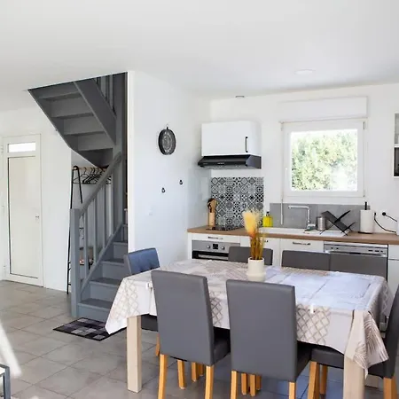8 Pers Climatisee Avec Terrasse Proche