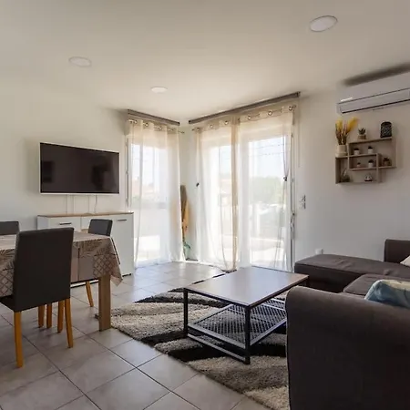8 Pers Climatisee Avec Terrasse Proche Sainte-Marie-la-Mer