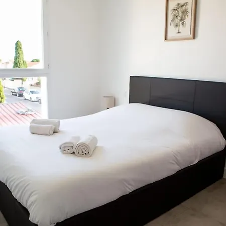 8 Pers Climatisee Avec Terrasse Proche Prázdninový dům