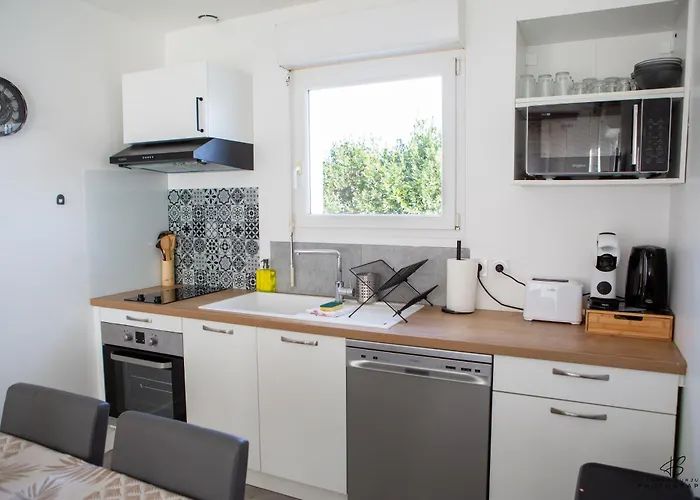 8 Pers Climatisee Avec Terrasse Proche Ferienhaus