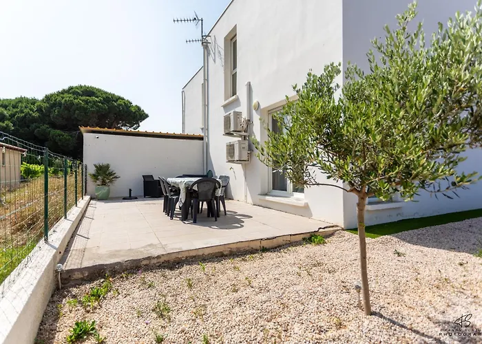 8 Pers Climatisee Avec Terrasse Proche *