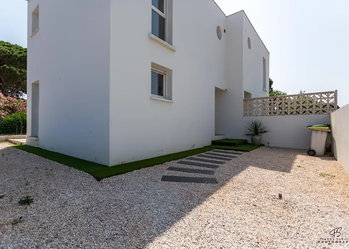 8 Pers Climatisee Avec Terrasse Proche