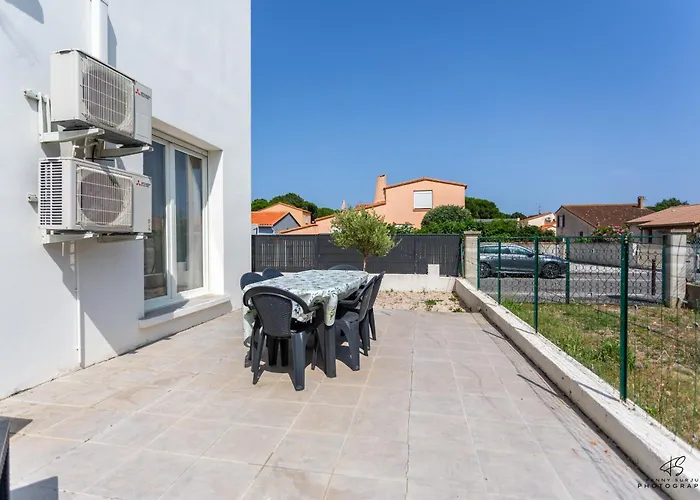 8 Pers Climatisee Avec Terrasse Proche Ferienhaus *